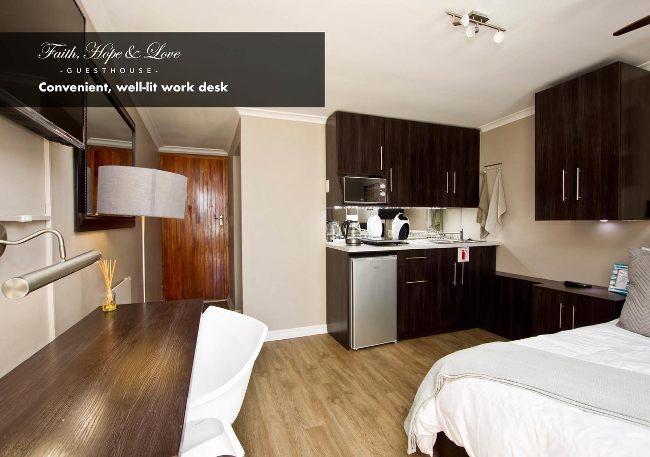 Faith, Hope & Love Self Catering Port Elizabeth Eksteriør billede